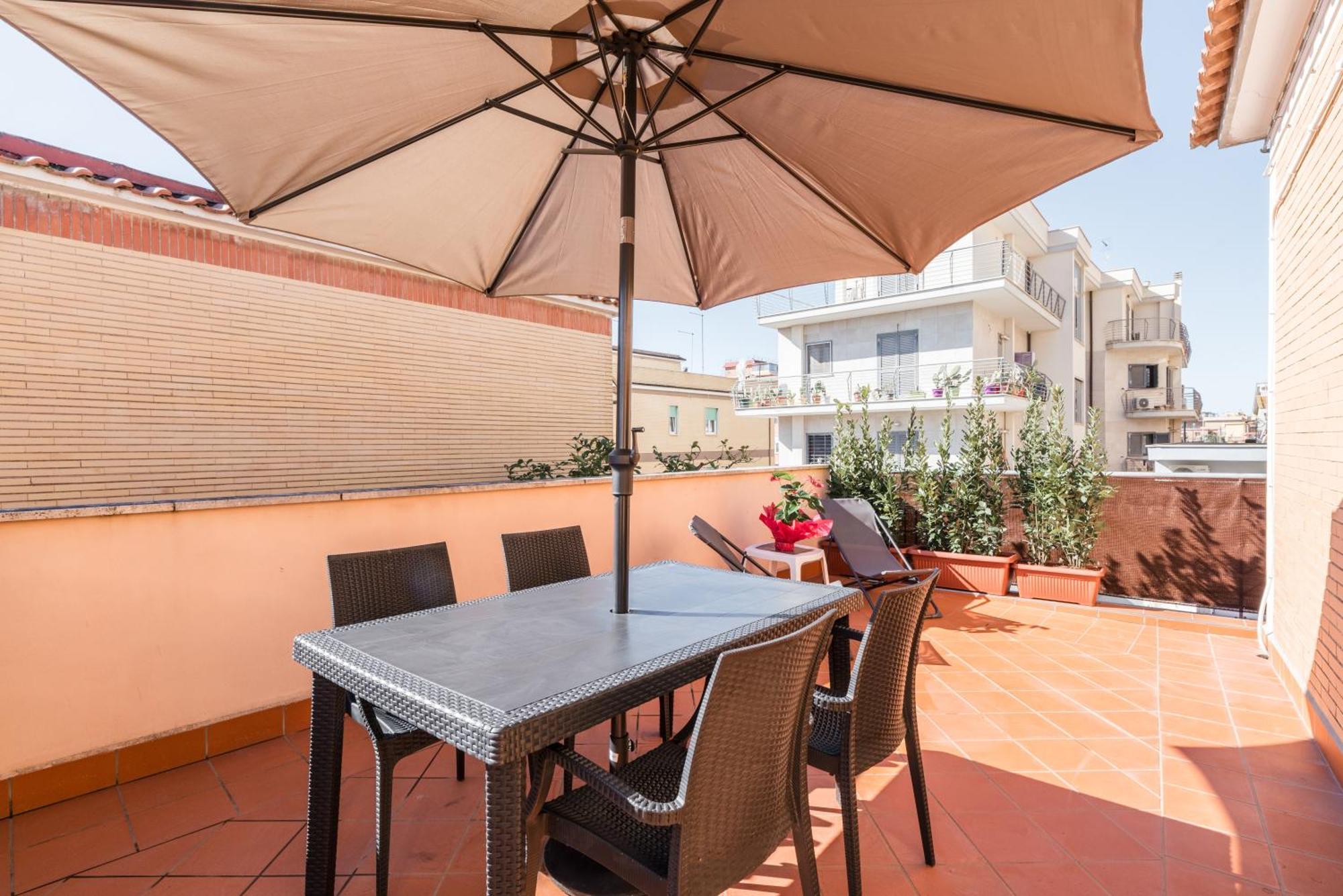 360 Guesthouse - Apartment With Terrace Fiumicino Eksteriør bilde
