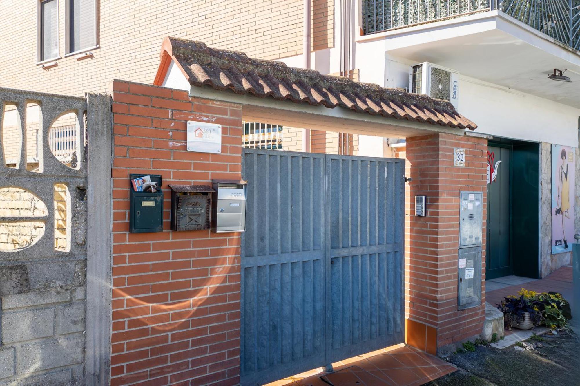 360 Guesthouse - Apartment With Terrace Fiumicino Eksteriør bilde
